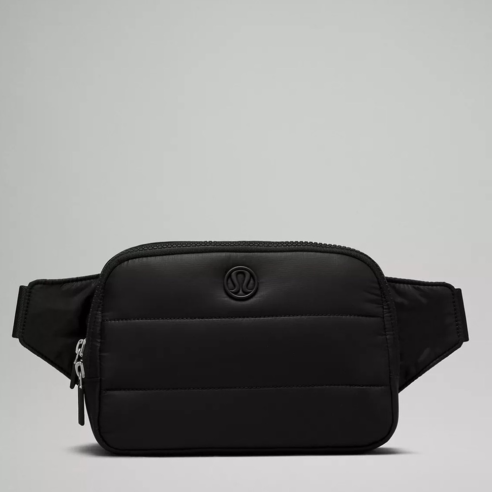 Like New Lululemon Athletica Everywhere Belt Bag Large 2L
Wunder Puff in Black